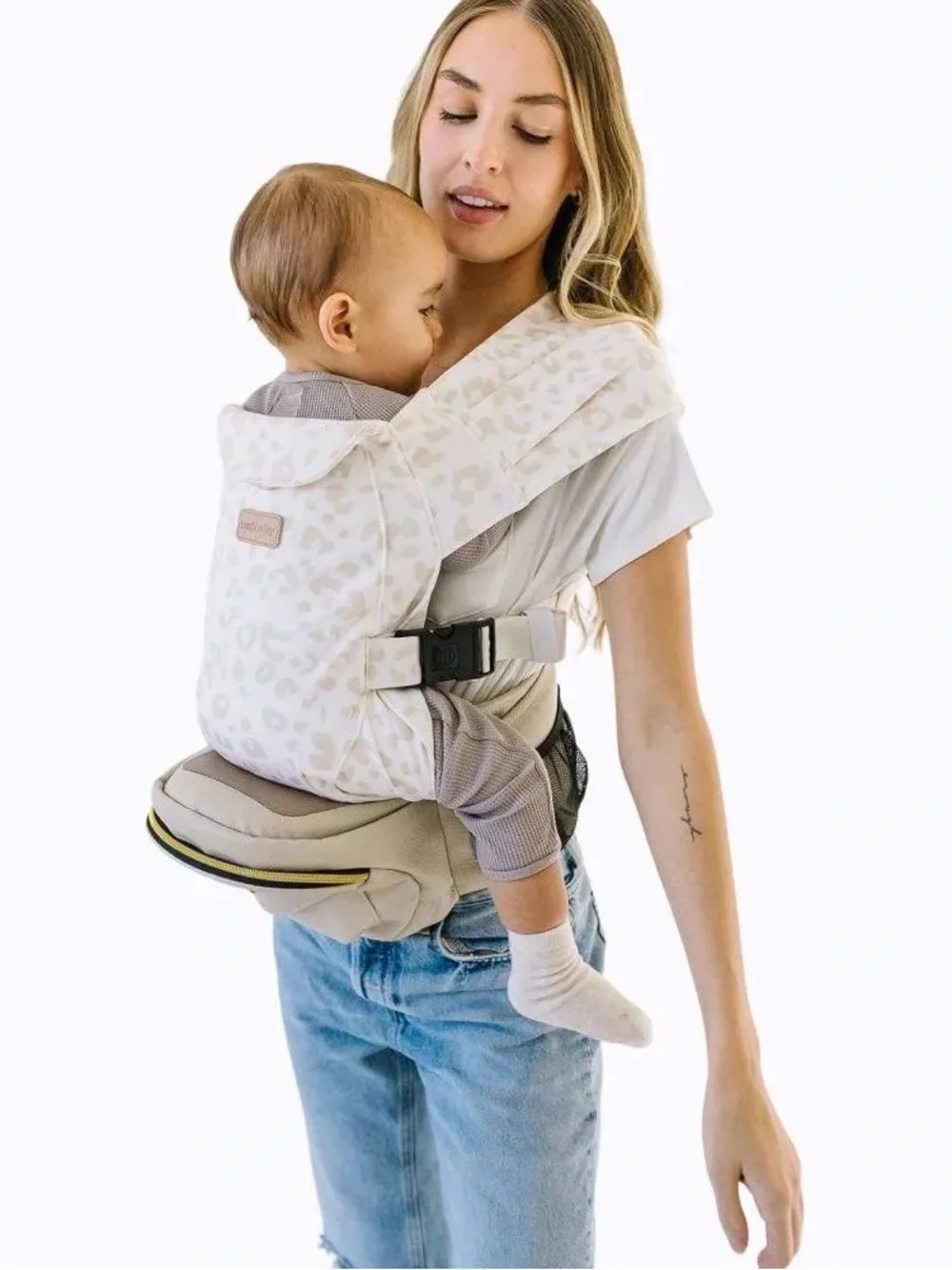 TushBaby hip carrier and the snug set